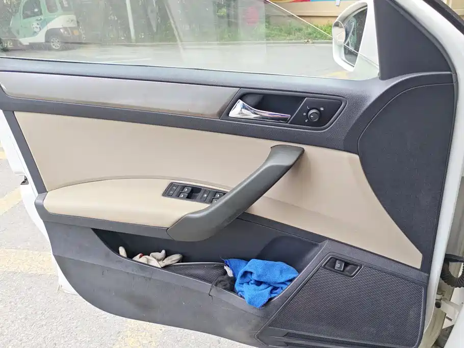 Volkswagen Santana 2013