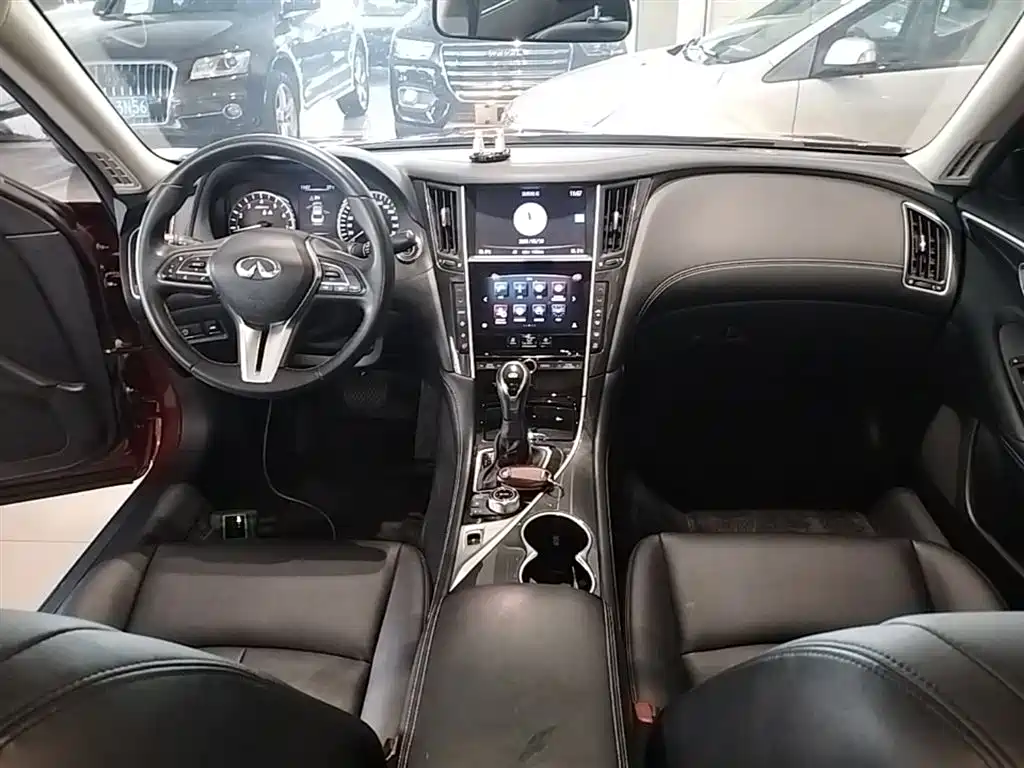 Infiniti Q50L 2019 — фото 10