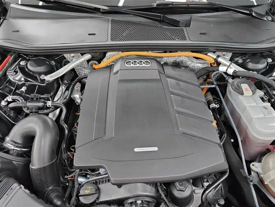 Audi A6L New Energy 2020 — фото 10