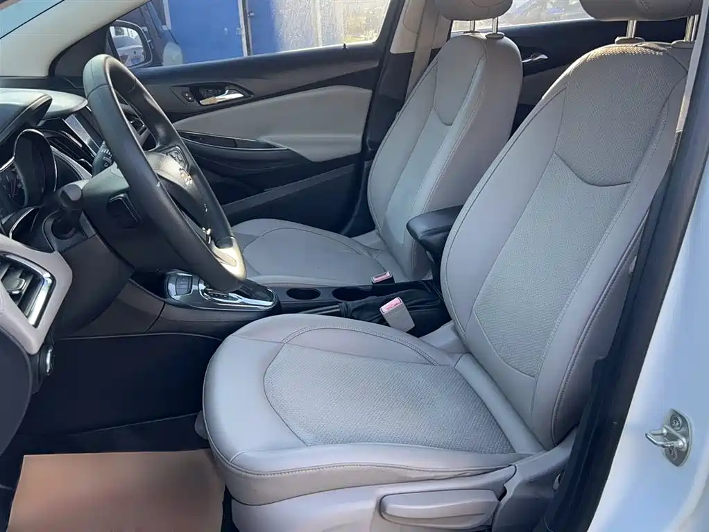 Chevrolet Cruze 2015 — фото 8