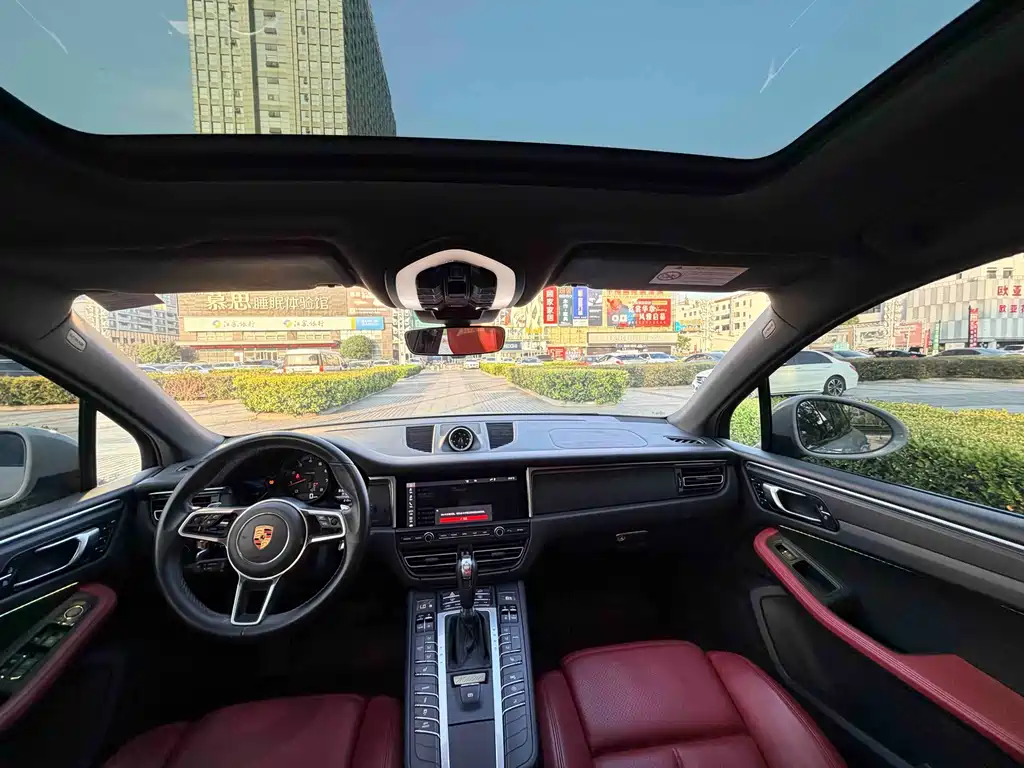 Porsche Macan 2020