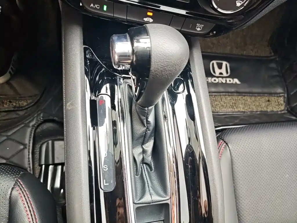 Honda Vezel 2021 — фото 14