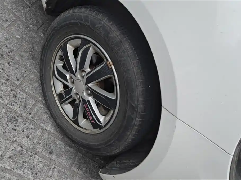 Kia K2 2015