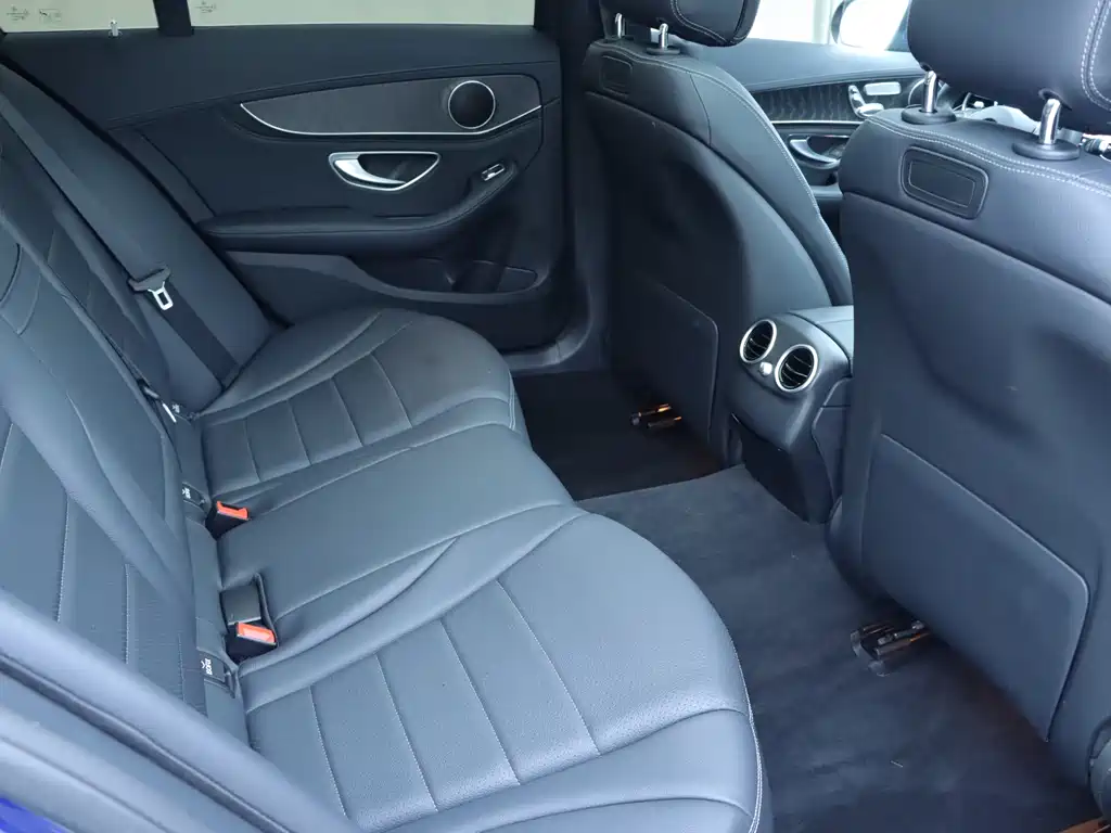 Mercedes-Benz C-Class 2018 — фото 13
