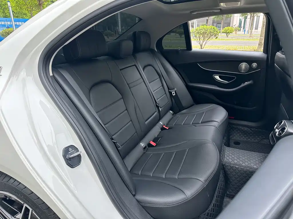 Mercedes-Benz C-Class 2021 — фото 24