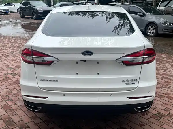 Ford Mondeo 2022