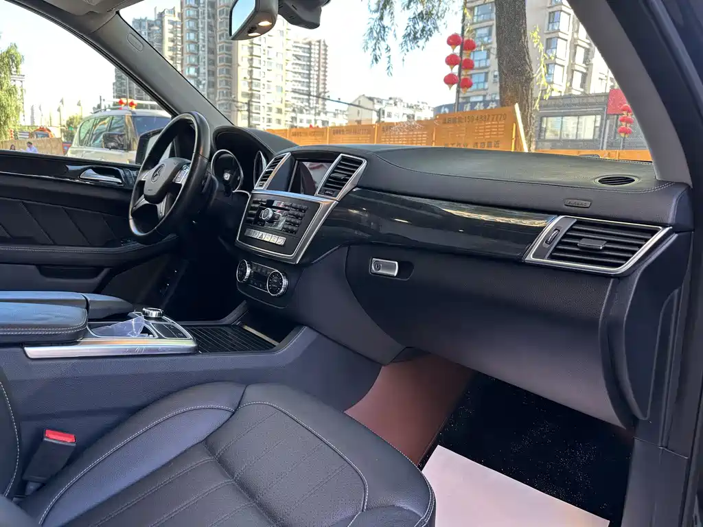 Mercedes-Benz GL-Class 2015 — фото 14