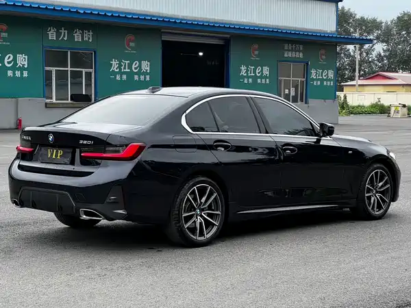 BMW 3 Series 2023