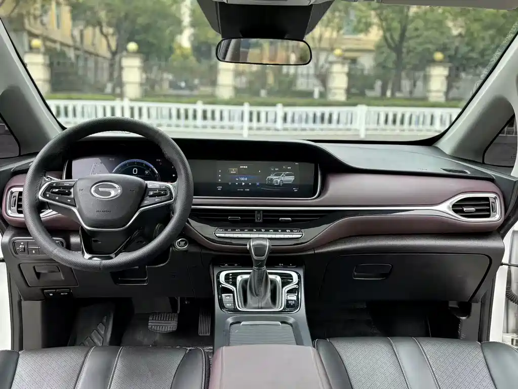 GAC Motor Trumpchi M6 2022 — фото 10