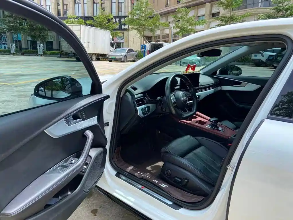 Audi A4L 2022