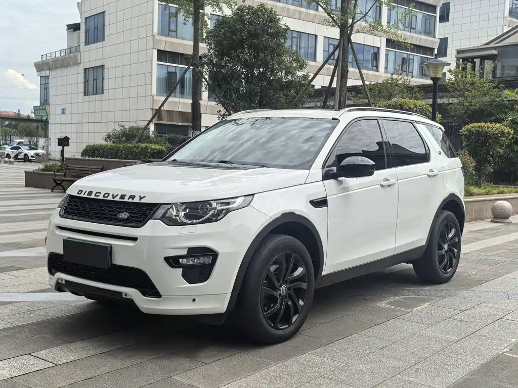 Land Rover Discovery Sport 2017 — фото 1