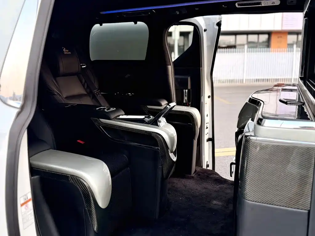 Toyota Alphard 2021 — фото 6