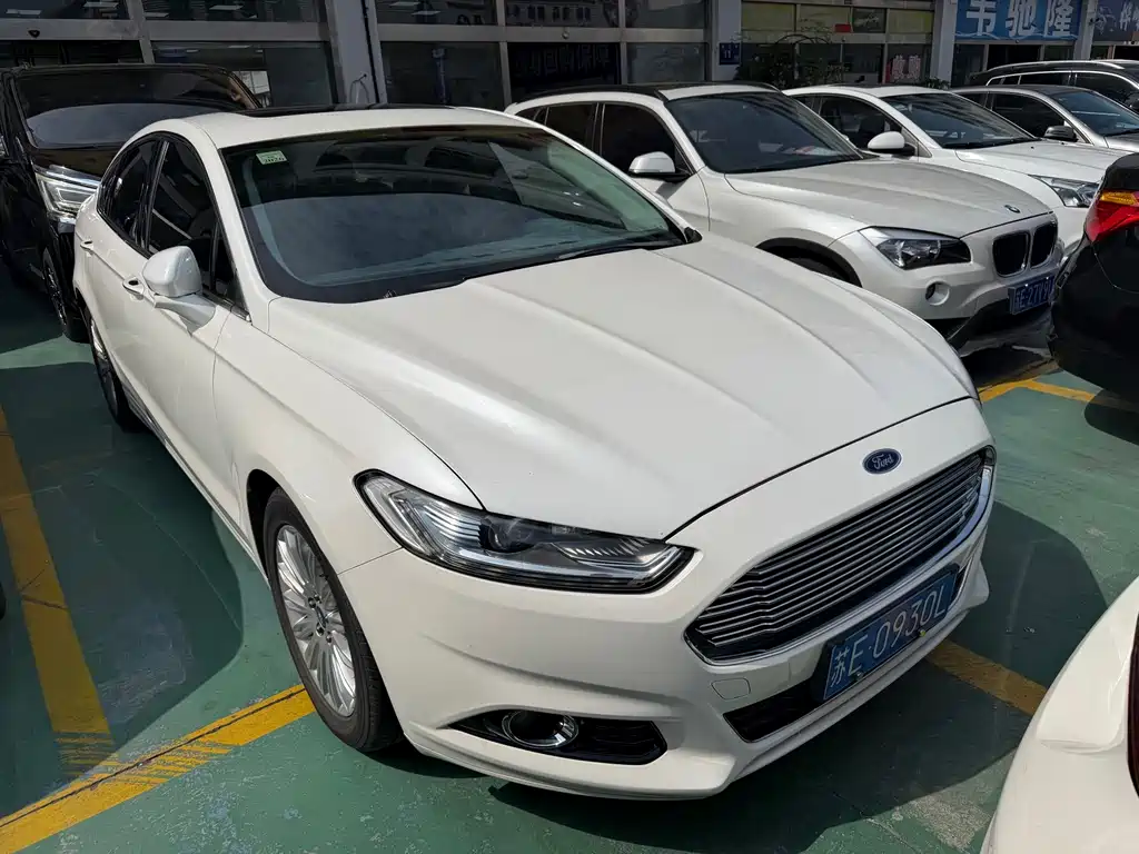 Ford Mondeo 2013 — фото 2