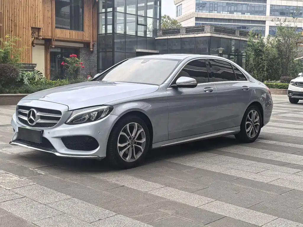Mercedes-Benz C-Class 2019