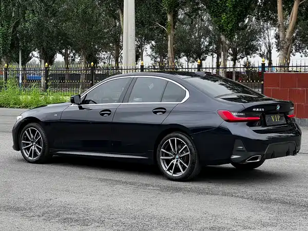 BMW 3 Series 2023