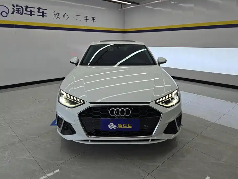 Audi A4L 2021