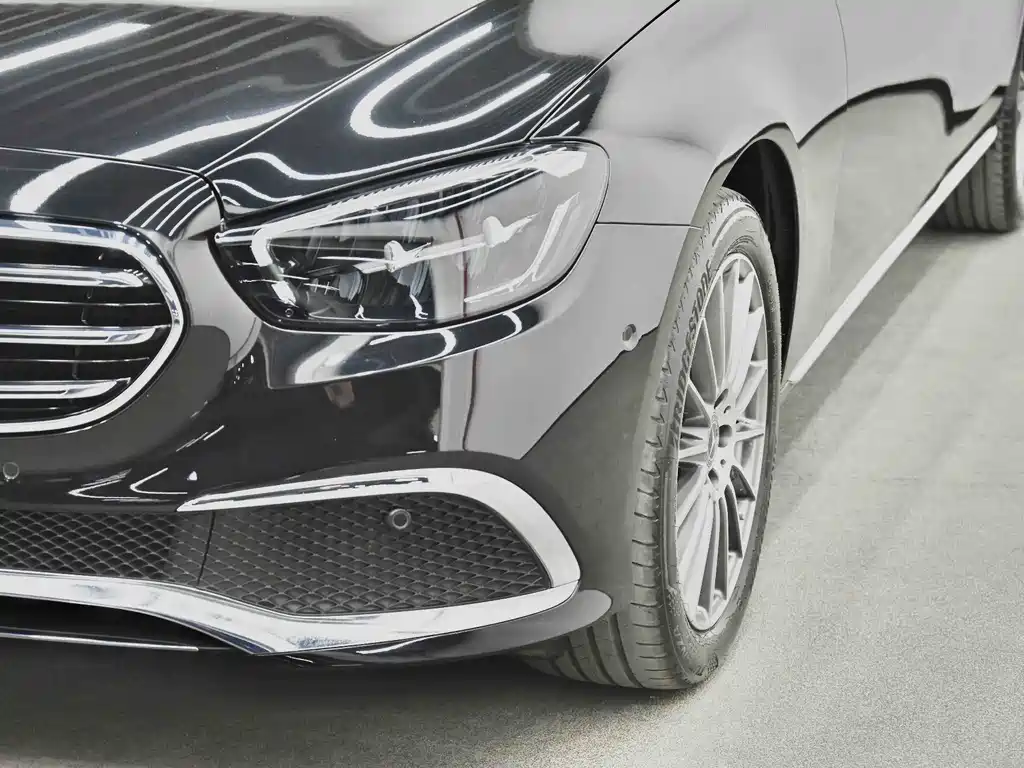 Mercedes-Benz E-Class 2022 — фото 19