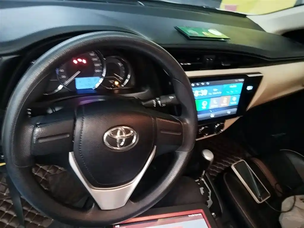 Toyota Corolla 2019 — фото 10