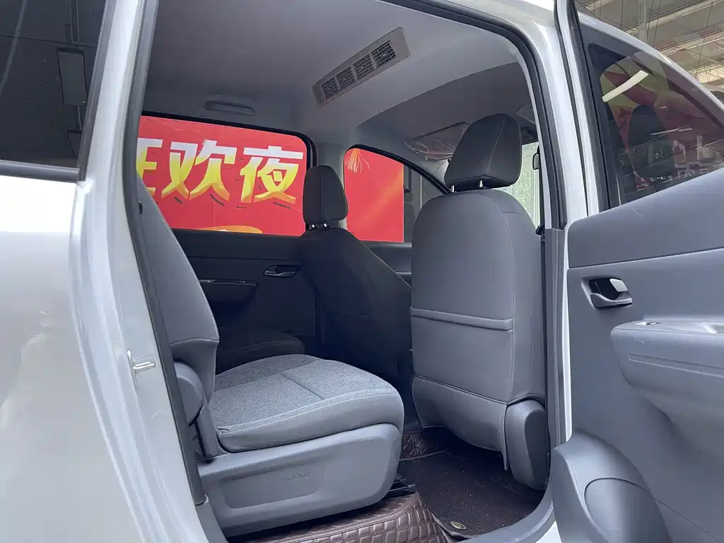 Wuling Hongguang New Energy 2025 — фото 16