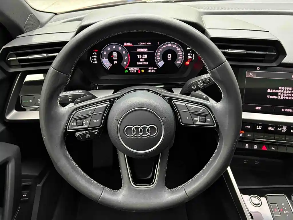 Audi A3 2023 — фото 3