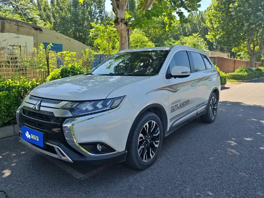 Mitsubishi Outlander 2021
