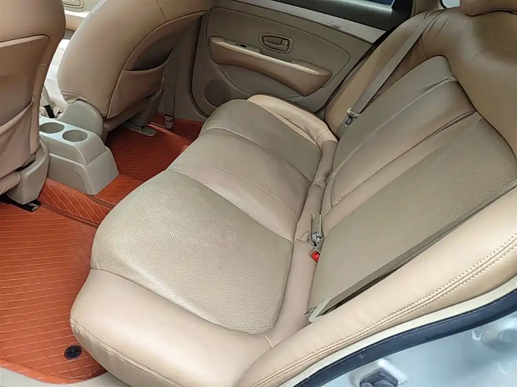 Nissan Sylphy 2016 — фото 17