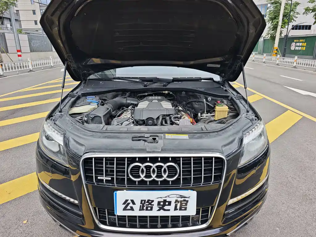 Audi Q7 2015 — фото 23