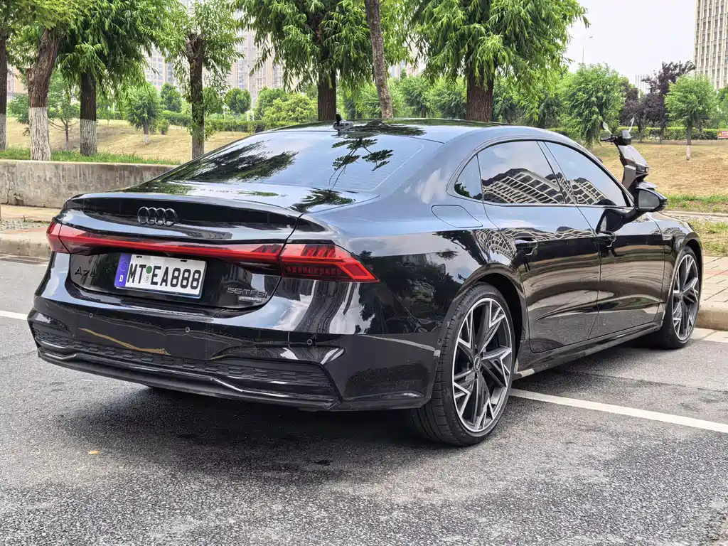 Audi A7L 2023 — фото 13