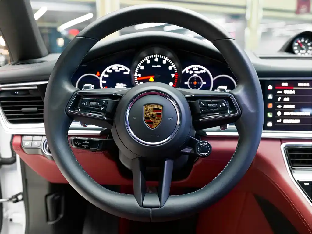 Porsche Panamera 2023 — фото 10