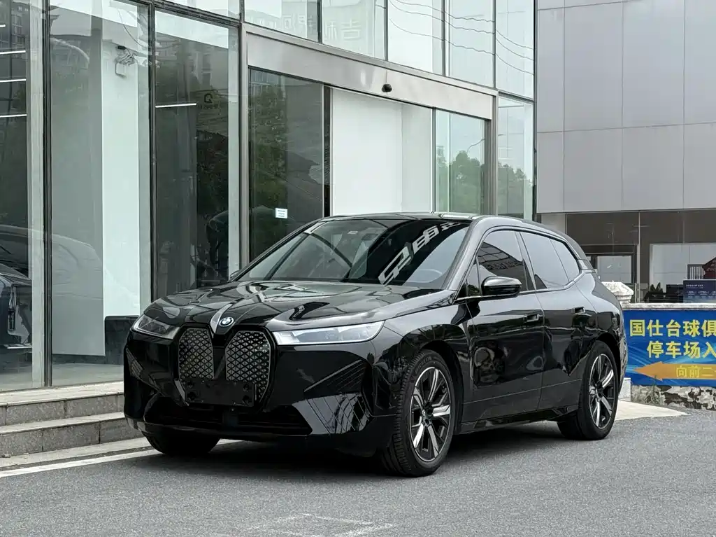 BMW iX 2023