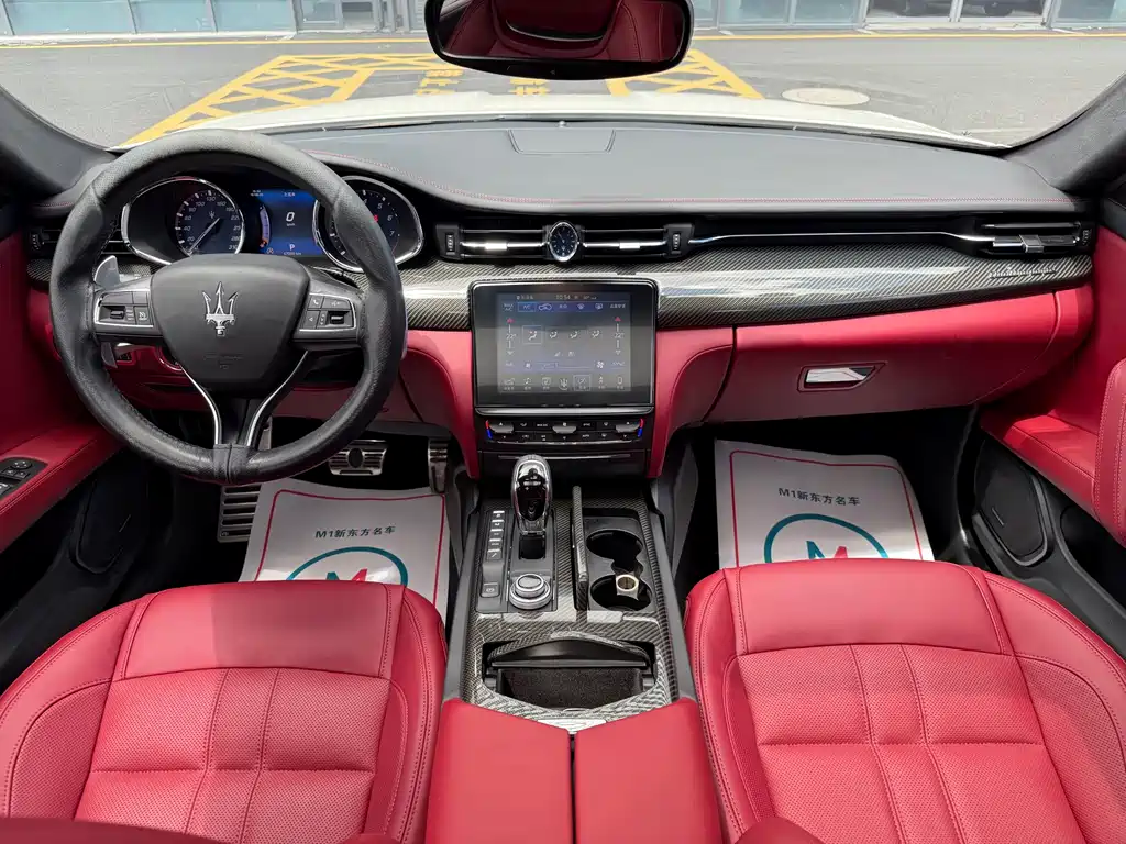 Maserati Quattroporte 2018 — фото 9