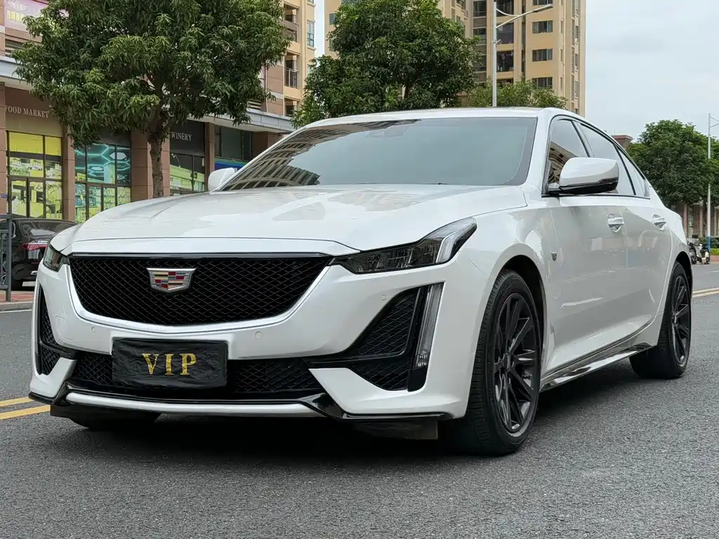 Cadillac CT5 2023 — фото 1