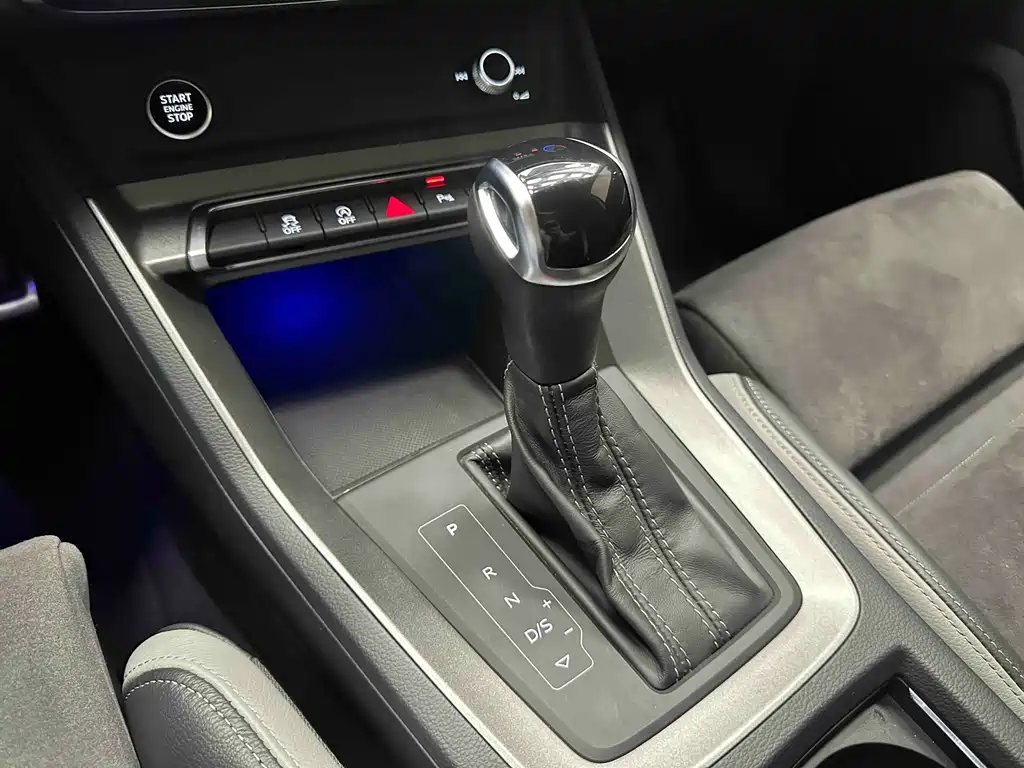 Audi Q3 2022 — фото 17