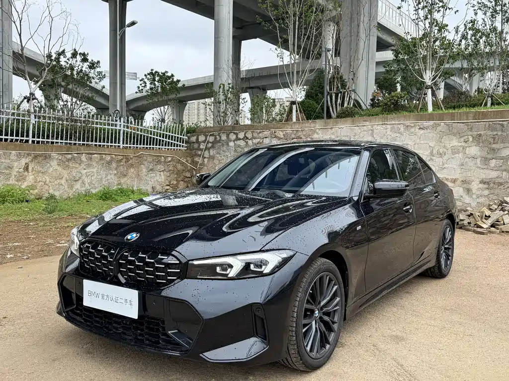 BMW 3 Series 2024 — фото 1