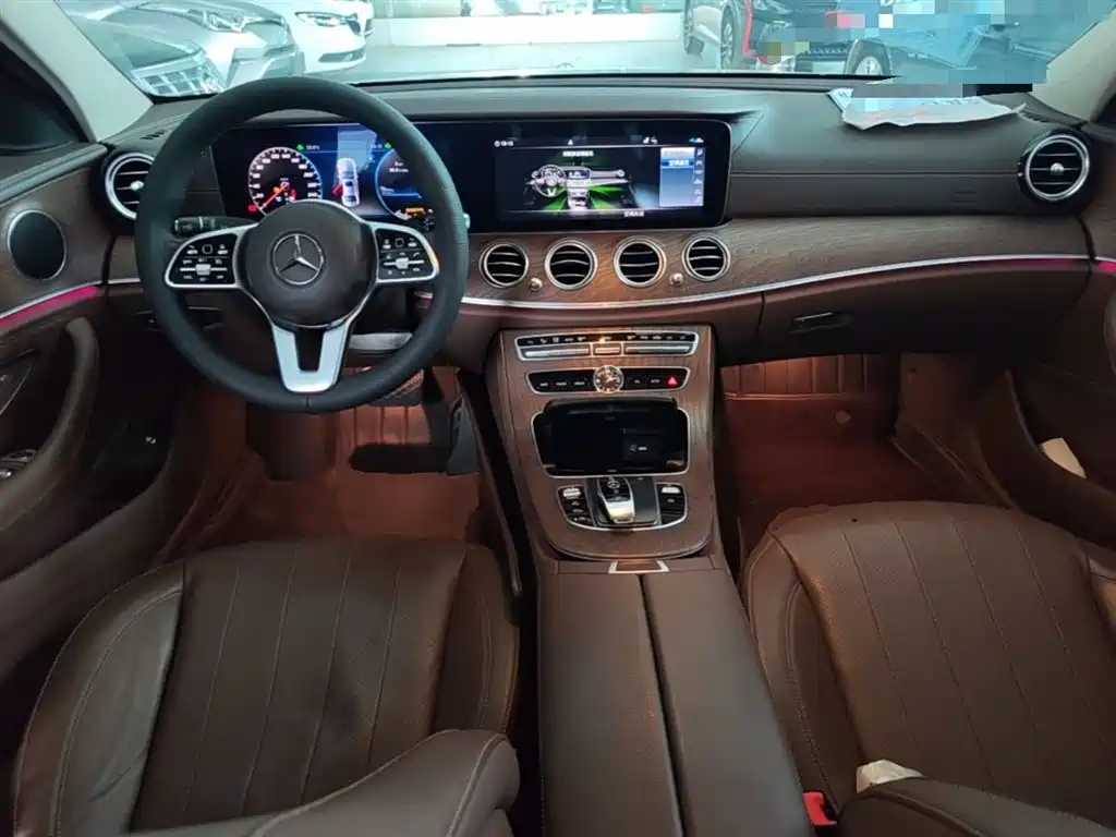 Mercedes-Benz E-Class 2020 — фото 10