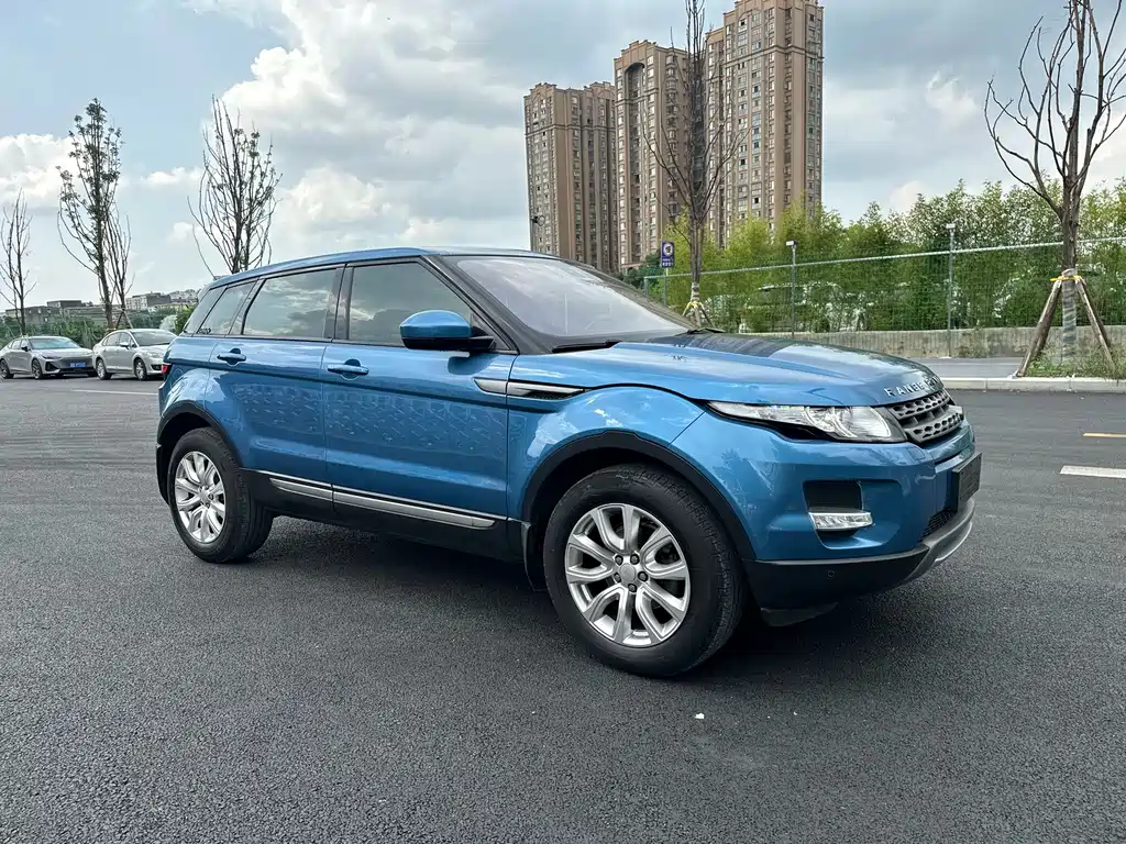 Land Rover Evoque 2015 — фото 3