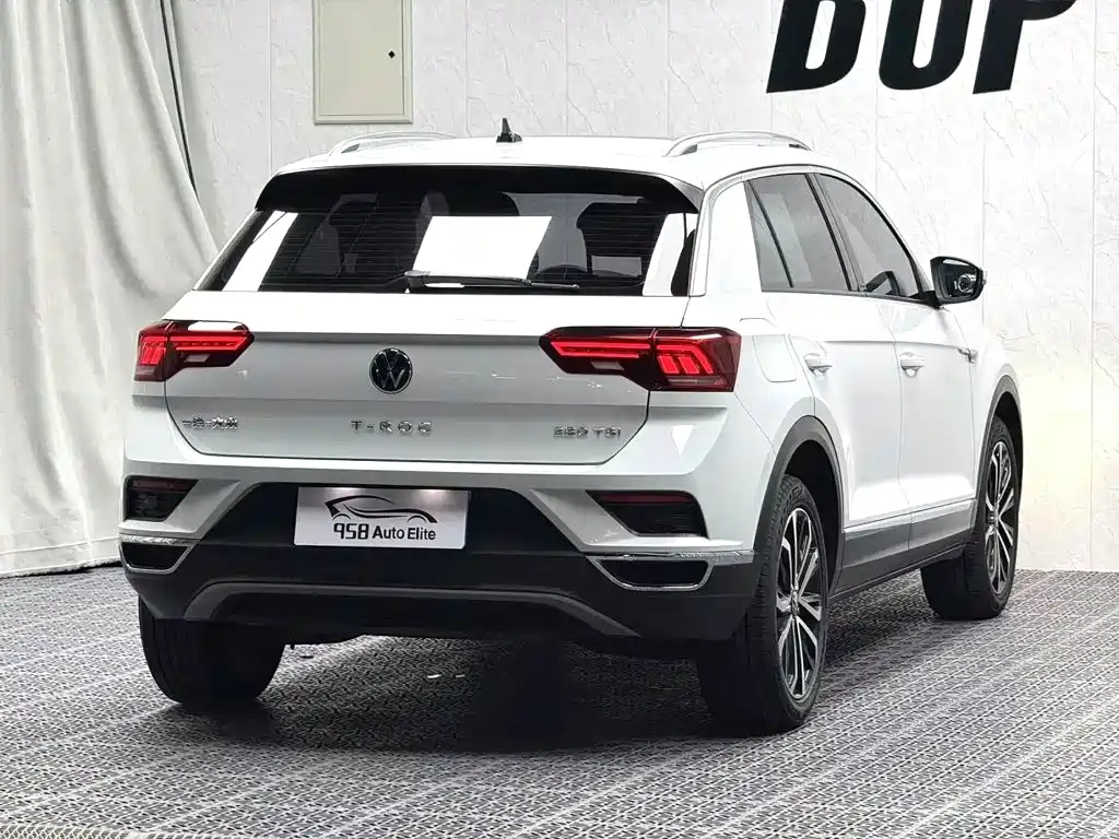 Volkswagen T-Roc 2022 — фото 13