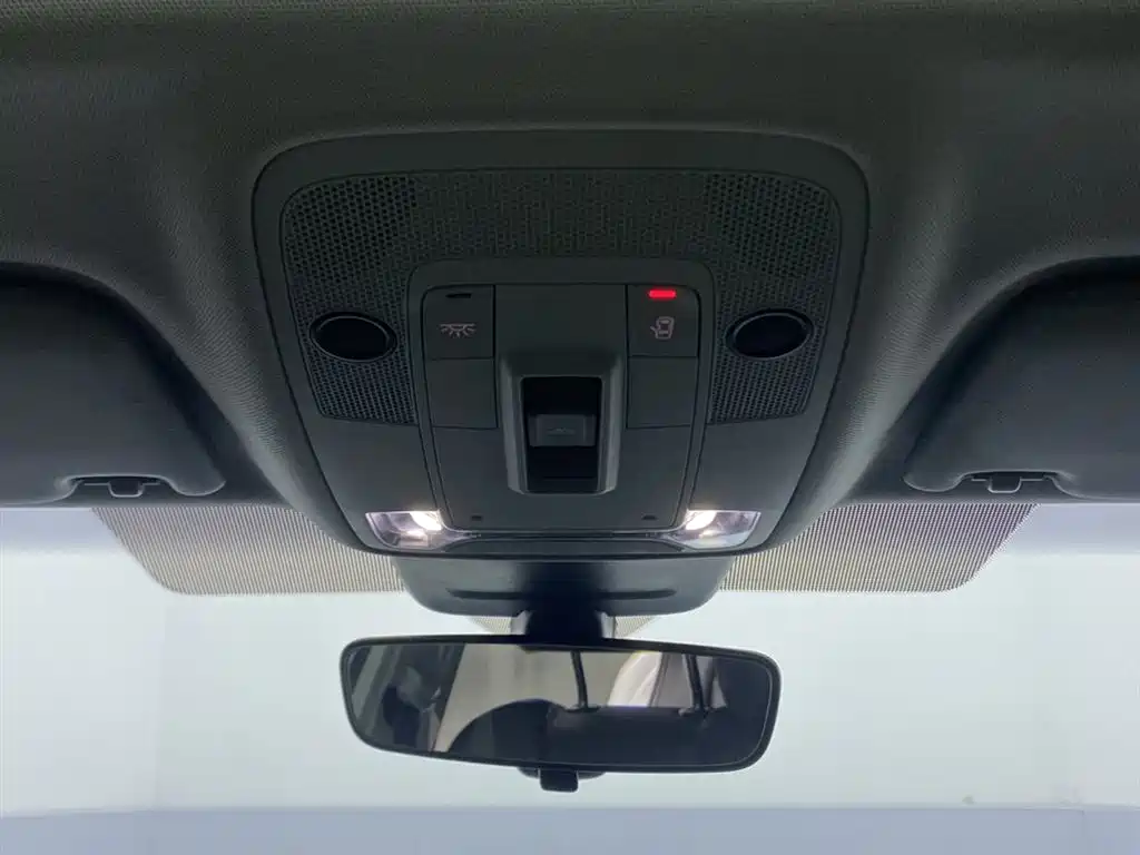 Audi Q2L 2023 — фото 26