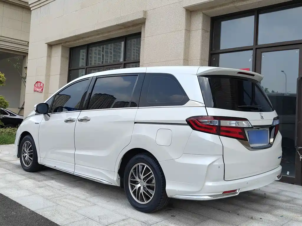 Honda Odyssey 2021 — фото 15