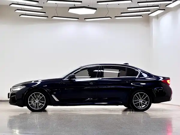 BMW 5 Series 2022