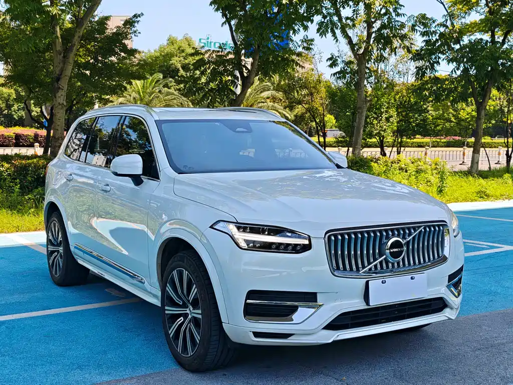 Volvo XC90 2024 — фото 3