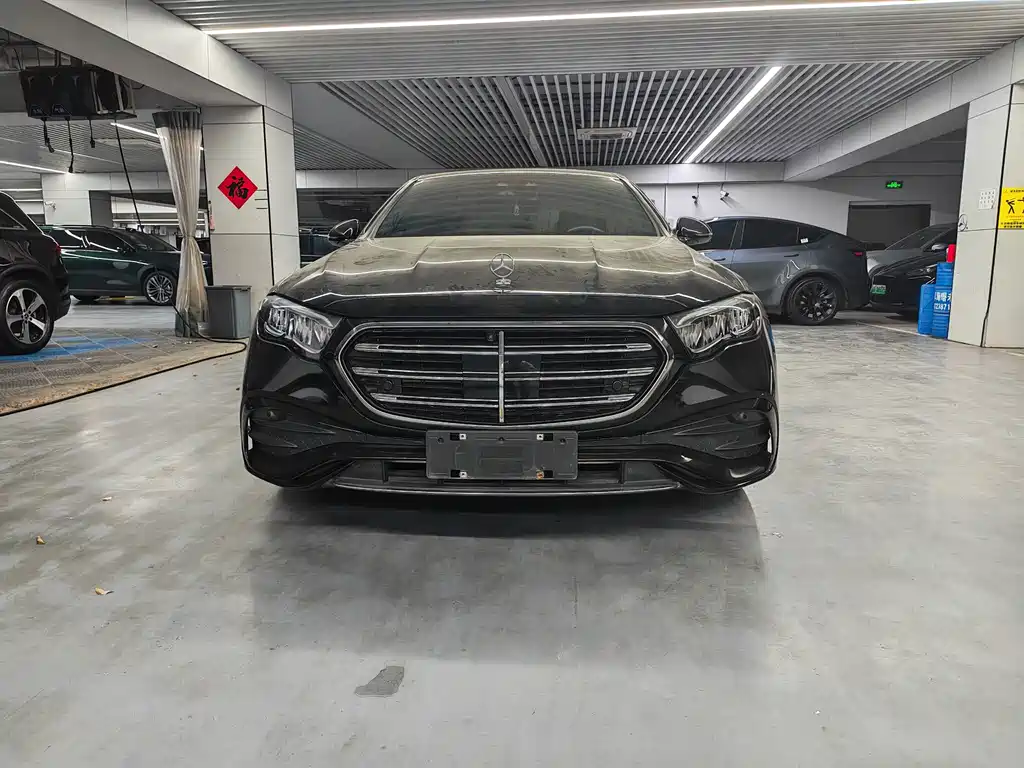 Mercedes-Benz E-Class 2024