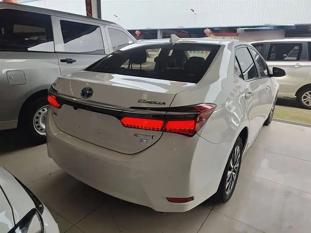 Toyota Corolla 2019 — фото 5