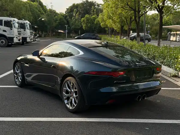 Jaguar F-TYPE 2016
