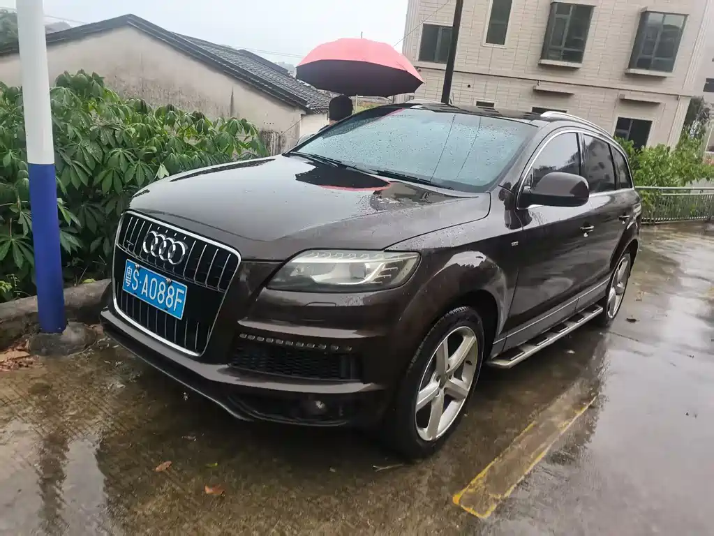 Audi Q7 2014 — фото 1
