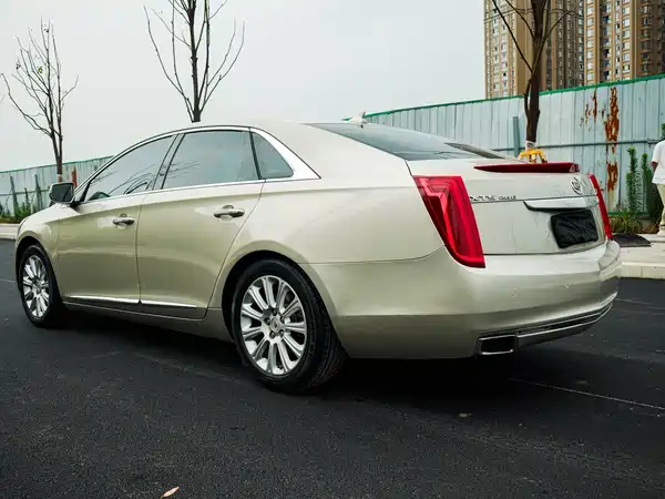 Cadillac XTS 2013