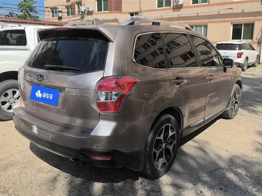 Subaru Forester 2015 — фото 3
