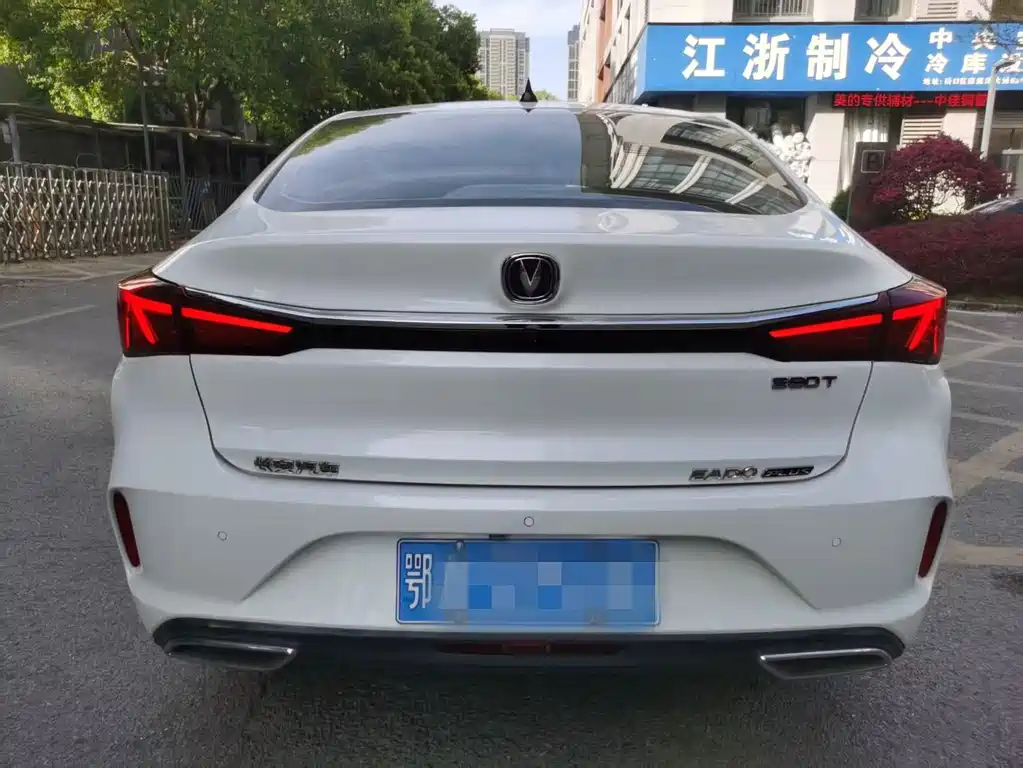 Changan Eado 2020 — фото 17