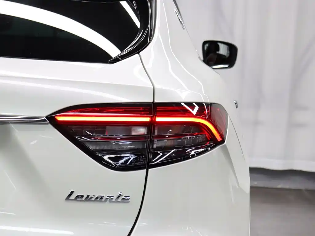 Maserati Levante 2022 — фото 33