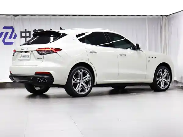 Maserati Levante 2022